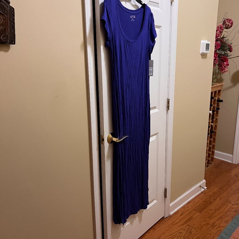 APT.9 Dress NWT